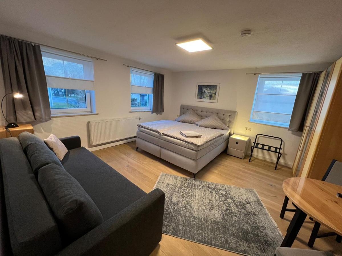 Gästezimmer Kirchdorf Unteropfingen Exteriör bild