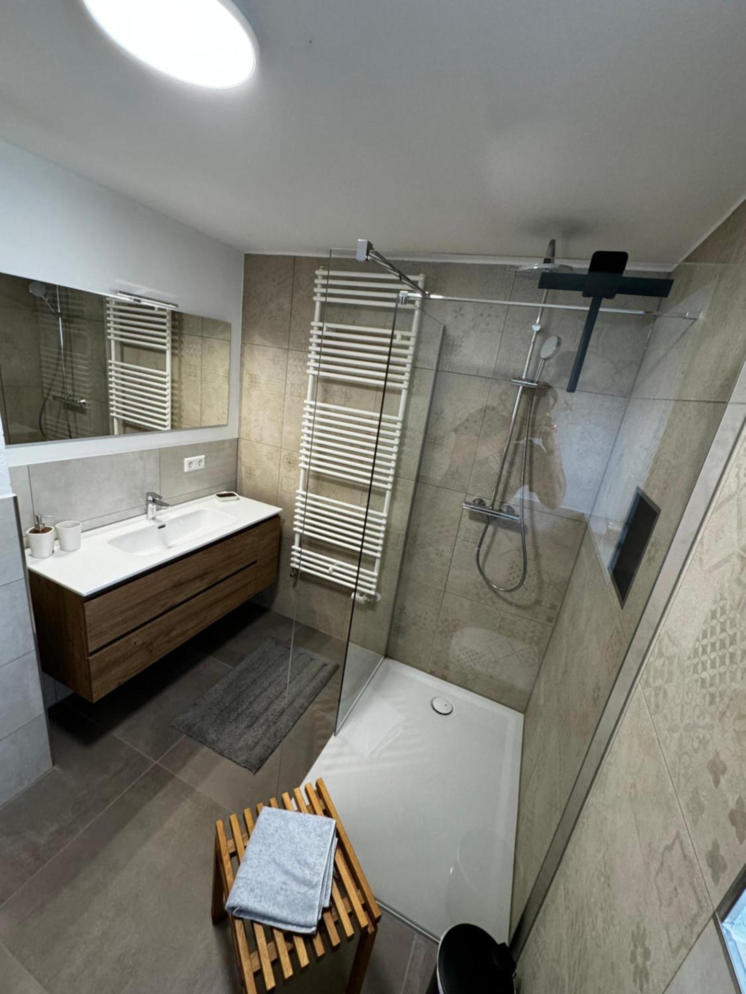 Gästezimmer Kirchdorf Unteropfingen Exteriör bild