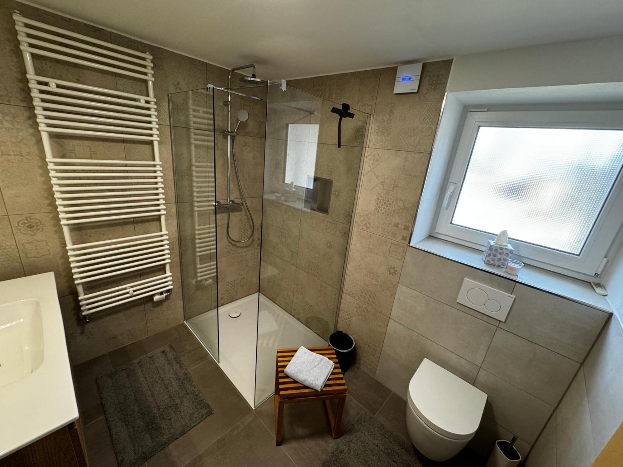 Gästezimmer Kirchdorf Unteropfingen Exteriör bild